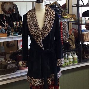 Betsey Johnson into minutes plush black robe